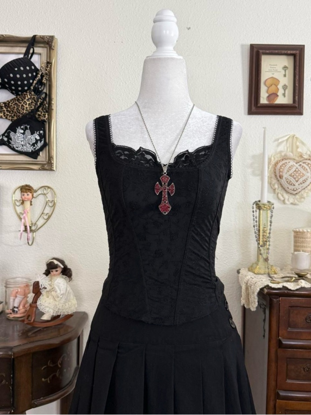 vintage vampy goth witchy red rhinestone cross necklace